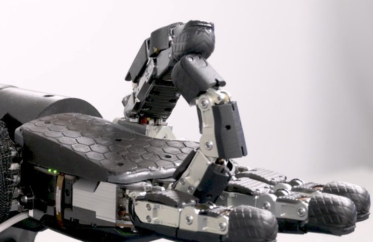 Sanctuary AI Demonstrates In-Hand Manipulation Capabilities for Improved General Purpose Robot Dexterity